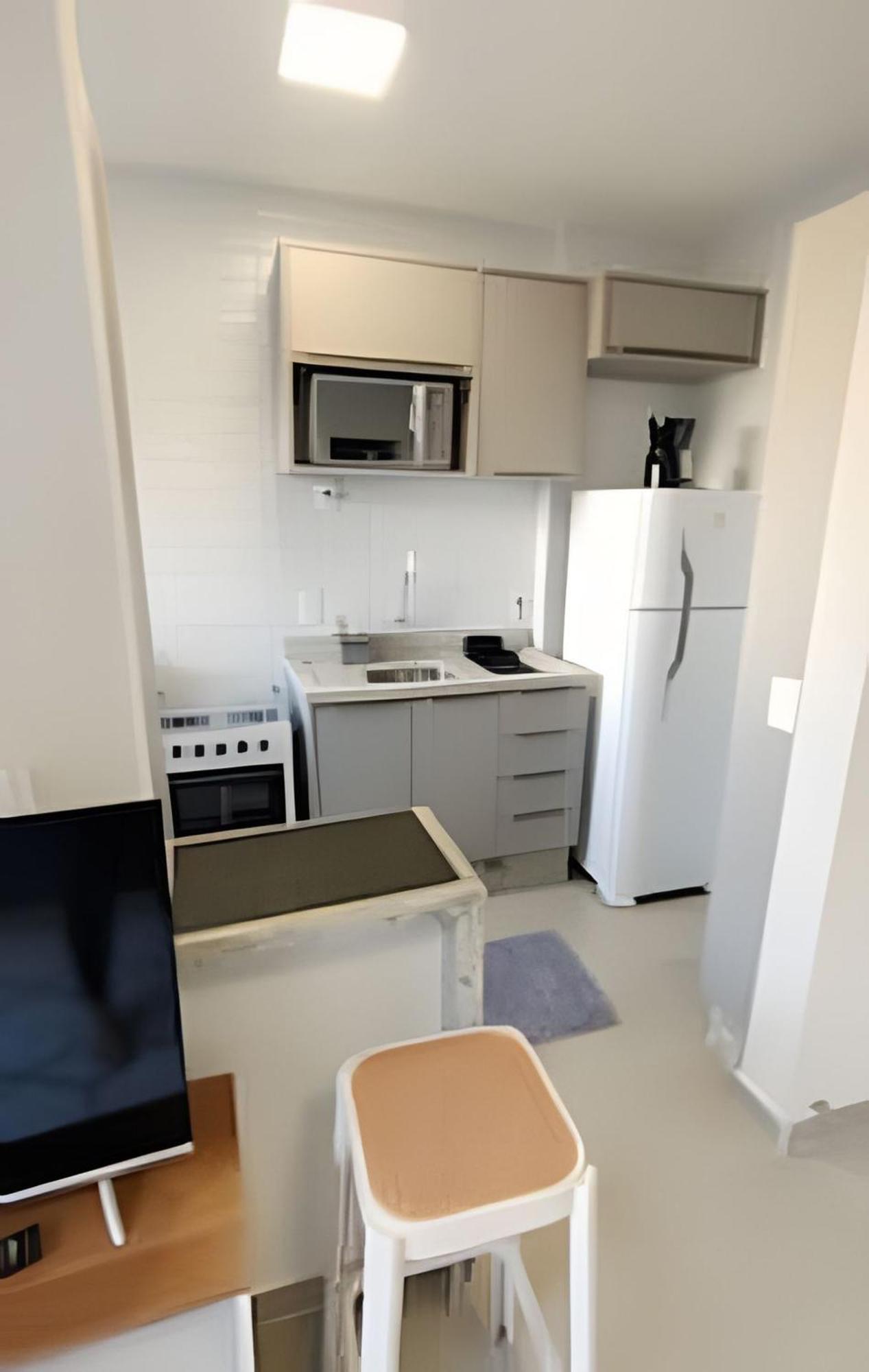 Apartamento 2 Quartos Com Ar E Garagem *